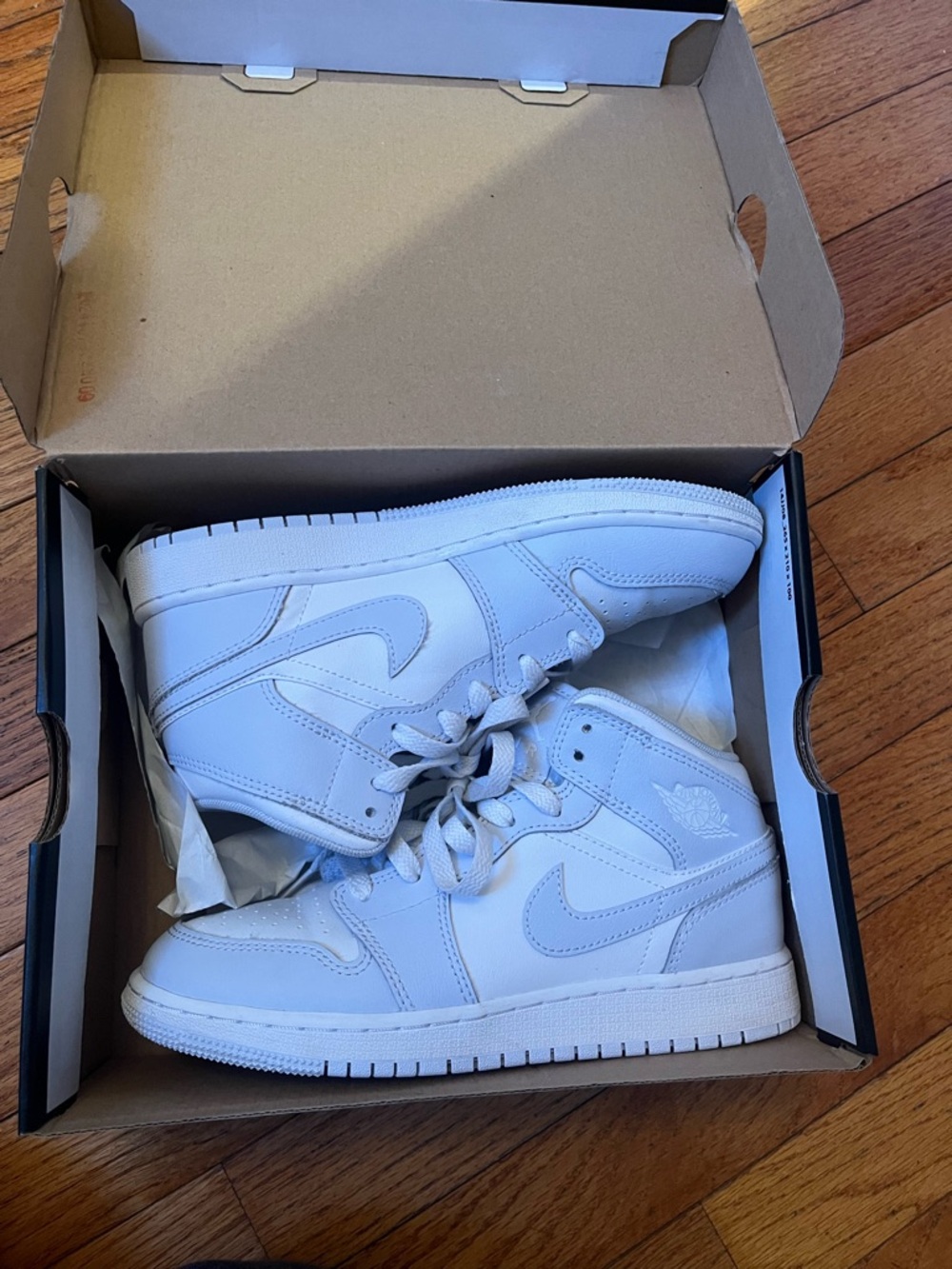 Air Jordan 1 Mid Sneakers